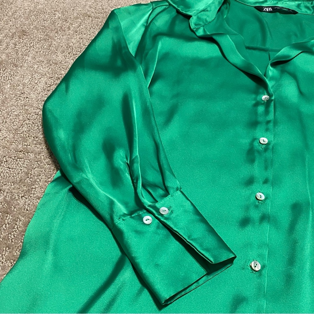 {Zara} Green Satin Style Oversized Button Down Blouse ~ Size XS - Picture 7 of 16